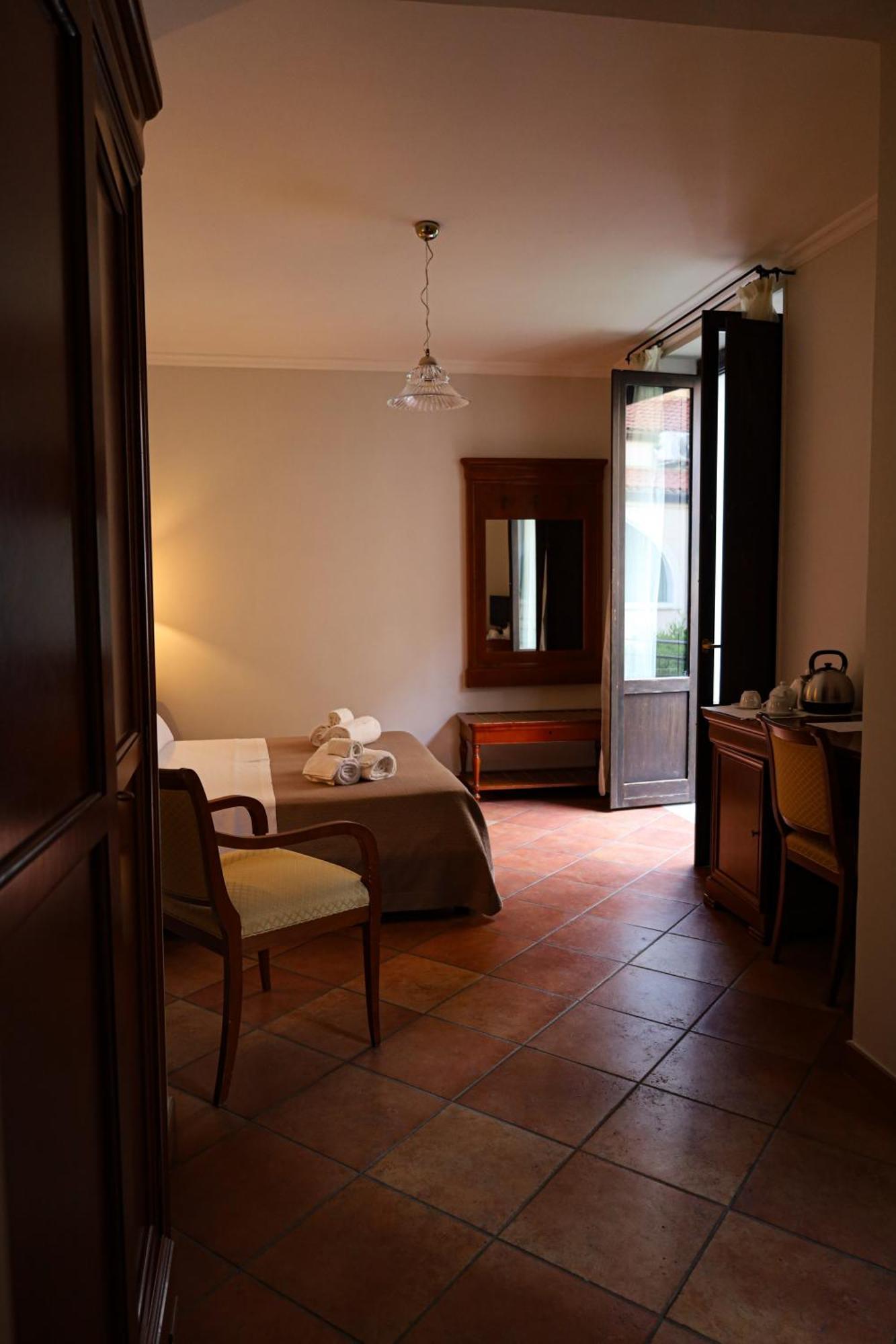 Terra - Bed And Breakfast Caserta Camera foto